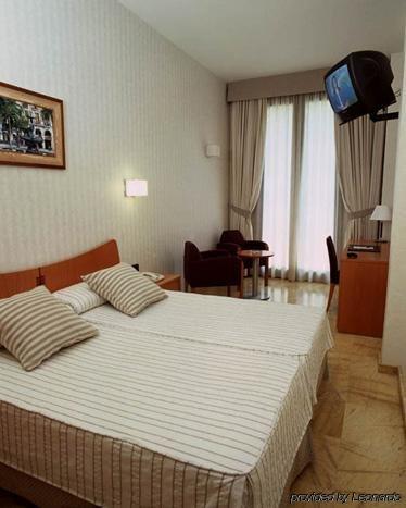 Flor Parks Hotell 3*